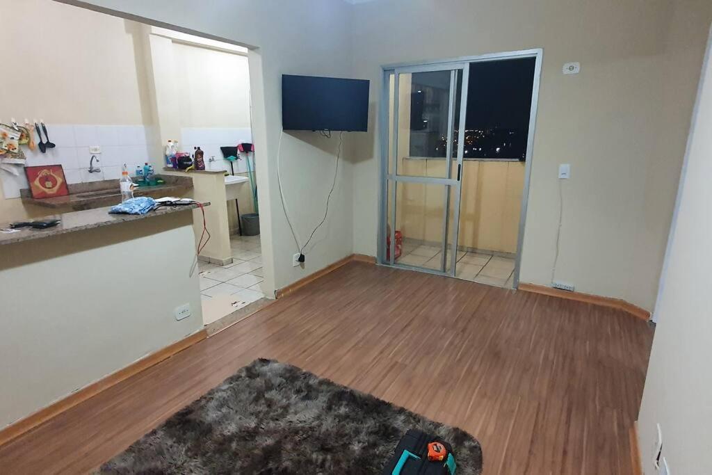 100 Metros Da Praia - Apto Completo - Wifi - Estacionamento Apartment São Vicente Екстериор снимка